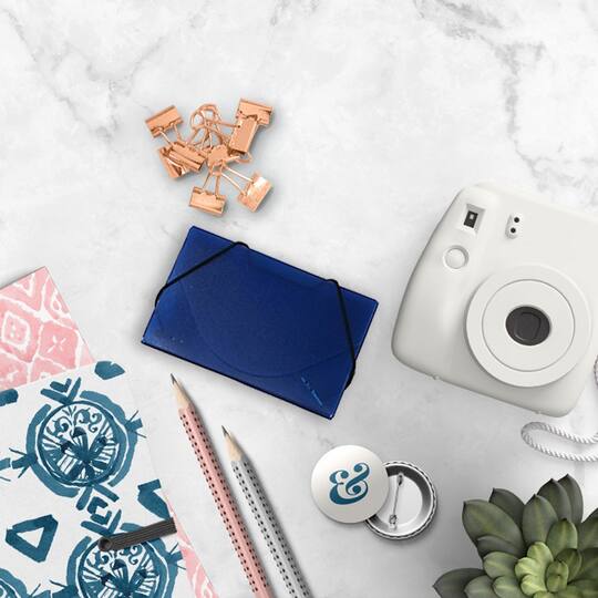 JAM Paper Plastic Business Card Holder Case
